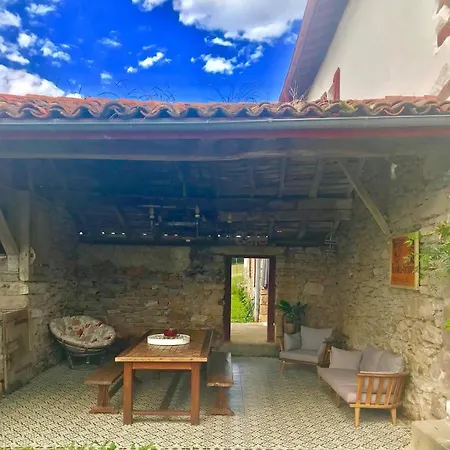 Maison Chulubitenia *